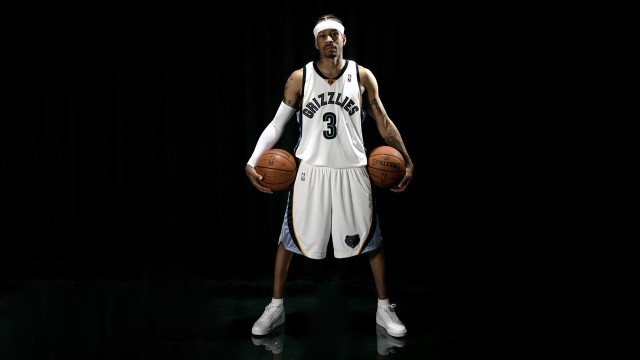 拜仁慕尼黑主场3-0战胜勒沃库森，进攻火力全开，拜仁慕尼黑2021