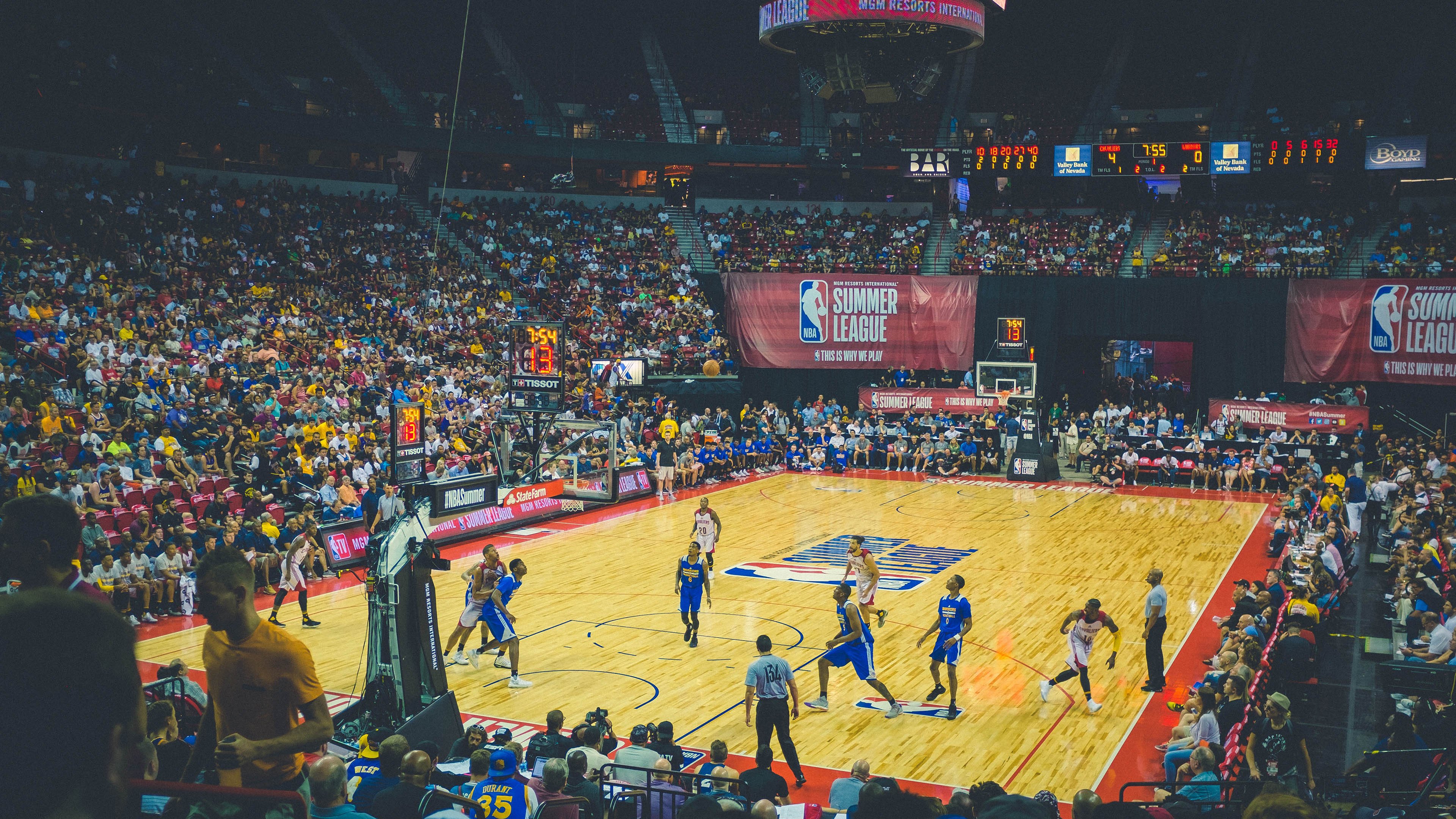 篮球职业联赛转会市场活跃异常,球员转会市场